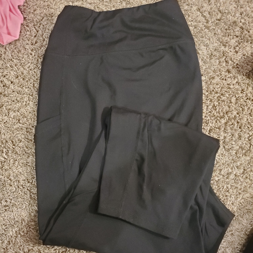 athletic leggings